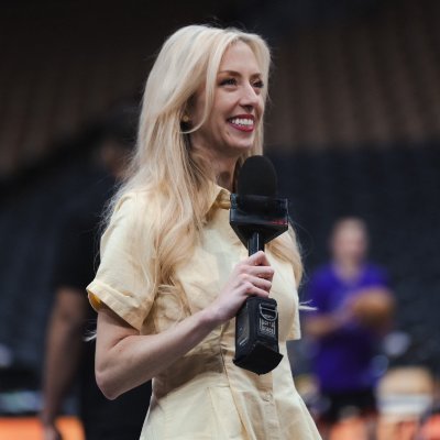 LindsayDunnTV's profile picture. Sports & Music Journalist                         WNBA & NBA correspondent                  Cohost @6ixinningpod                     Sidelines for @raptors905