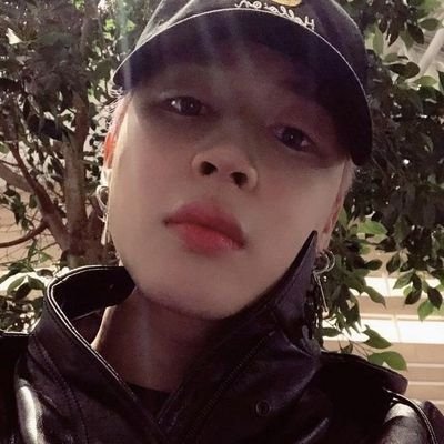 jeonsoune's profile picture. drew starkey's girlfriend