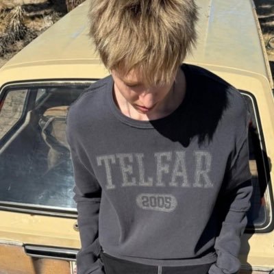 foulret's profile picture. รับจ้างด่าคนในเกมทุกประเภท