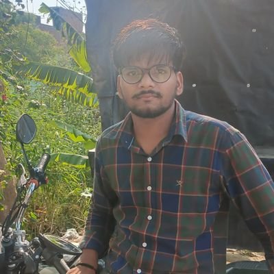 yadavaman072002's profile picture. 