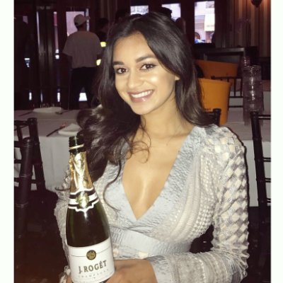 Jyothithakur21's profile picture. Stay true to yourself and your vision Don’t let any one person’s opinion move you listen but be confident📈💼🤝🏽 || @Hyderabadi || @independentwomen ||