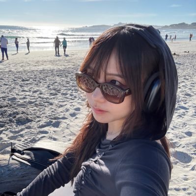 melojoiee's profile picture. ui designer @RiotGames & some Roblox stuff