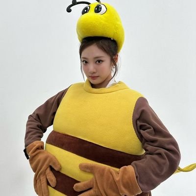 MHL0V's profile picture. 