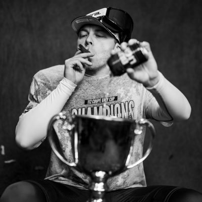 brettlauther's profile picture. 12