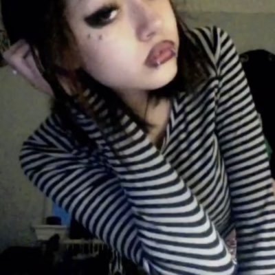 urcromo's profile picture. 