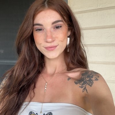 kelsotheartist's profile picture. 28 - mix media artist - interior design - Commissions open! website linked below