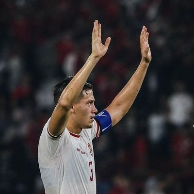 bobbyngantuk's profile picture. nothing special — just a personal fan account, jangan serius serius please gue cuma mau asbun.