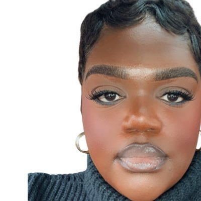 laugh_track_nat's profile picture. 