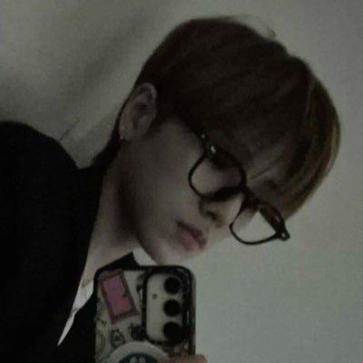 silvertxxr's profile picture. 