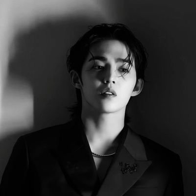 demovnn's profile picture. ⚔️ King without a crown. I don’t break rules — I make them.