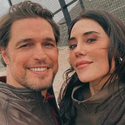 cansuderequeen's profile picture. Queen Cansu Dere's fan page 💎 
#CansuDere                                                https://t.co/6BIDEgXsx2