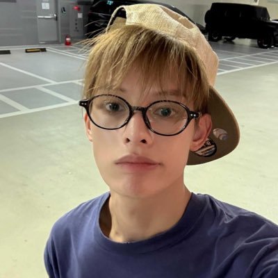 hanaizbloomin's profile picture. 🐱 dek69 です, manifesting accy🍀💌 𓍯𓂃𓏧♡