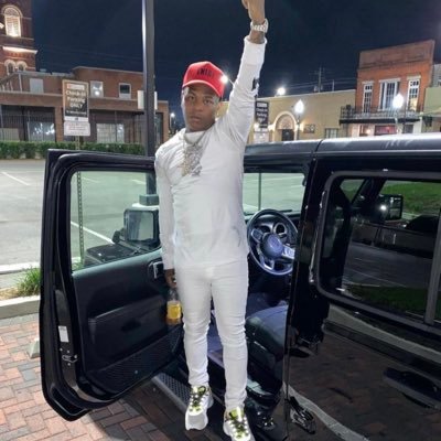 mirdumbazz's profile picture. Only real niggas feel me