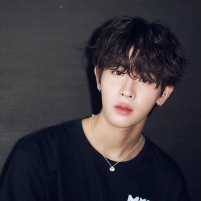 Momilk432702's profile picture. ติ่งใครให้มันรู้ !!!