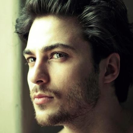 raz6847's profile picture. در کنار مردم ایران