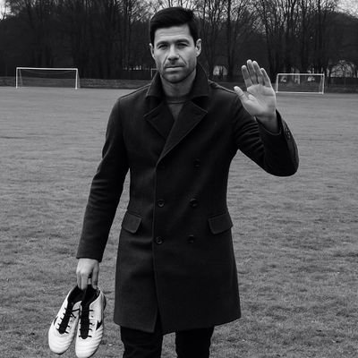 borz_bb's profile picture. don't take anything I do on here seriously.

it's a fake persona.

I reply with the most random things in people's comment sections.