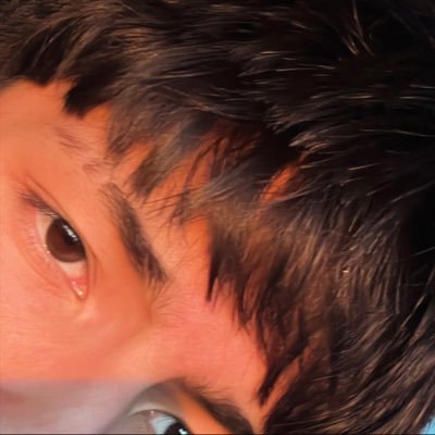 dvllys's profile picture. 