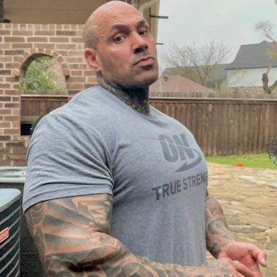 fit_businessman's profile picture. ▪️Avery & Luca Dad | Family 🇮🇹 ▪️Business | Trader | Capitalist 🇺🇸 ▪️Fitness | Tattoos | Invest 💯