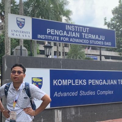 raficho's profile picture. Currently researching and questioning.