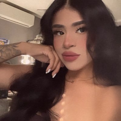 KLizbethhh's profile picture. 