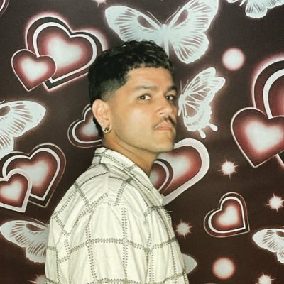 mushroomroses's profile picture. feral and unattainable