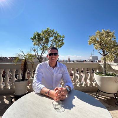 LoQueOlvido's profile picture. Pregunto, leo y escribo. Aquí opiniones personales. Abro X cada tercer día, por eso llego tarde a las tendencias.