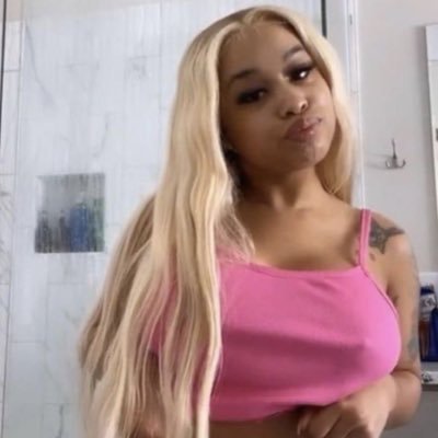 finestgia's profile picture. its natalie the body now. commentary.