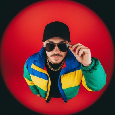 rezix_leo's profile picture. Entrepreneur, Investor & Executive - all about supporting disruptive technology!