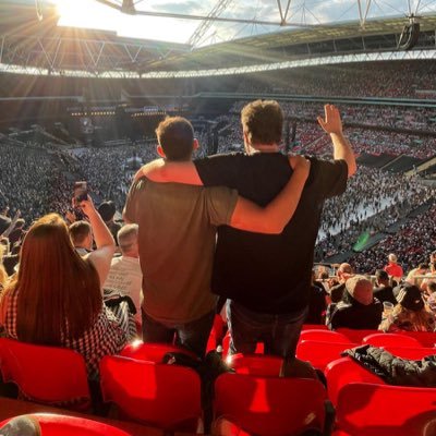 dwyersonfire's profile picture. UEFA B Licence Coach • Coever Coach • Herts FA Coach of the Year 2019 • Former FA Coach Mentor •  Former EFL Scout • Former Step 3 - 7 Manager Assistant & Coach