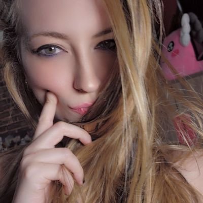 ItsReil4's profile picture. 🔞 All my official pages: https://t.co/QvVnwSsmkk