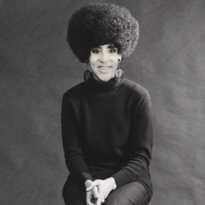 DrGaybeMiller's profile picture. Professor of Decolonial Queer Ecofeminism & Gender Fluidity | NYT Best Seller - ‘I Survived the Microaggression You Just Thought’ | Antifa Opera Singer 🎭