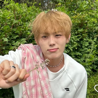 kiwoongie's profile picture. Little kitten for Sylus #シン #秦彻 #Hanwen #Gunwook … Gijoong my only sunshine