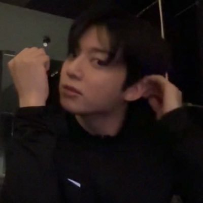 iKissHaru's profile picture. https://t.co/dArfnsaOU5 • certified yaoi consumer