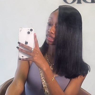 rxynxll's profile picture. aligning with my cosmic brilliance