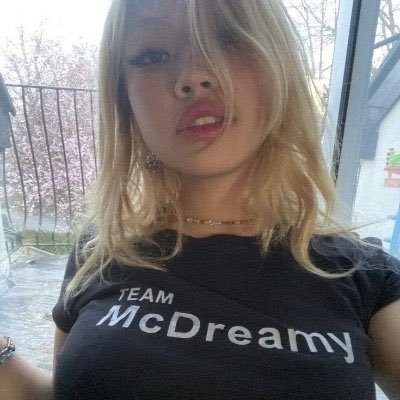 _onlyazrael's profile picture. 