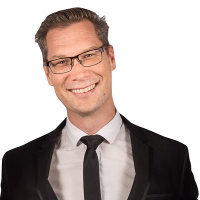 sirvivian77's profile picture. Director of Media and Communications at @ScienceAU Christian, husband/father, journalist and communications strategist.