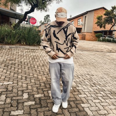 itsmanjobruh's profile picture. supreme🍸