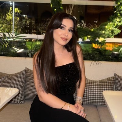 ecebdemir's profile picture. ne bu tantana