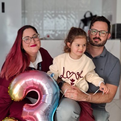 Geek_Person's profile picture. 32, Desarrollador NodeJS + ReactJS + PHP & e-commerce developer
Papá de una Daniela y...

"Stay Hungry, Stay Foolish"