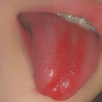 sanaa738's profile picture. كل وقتي وردي هنا تليجرام 👈 https://t.co/HmzwqBa2K5