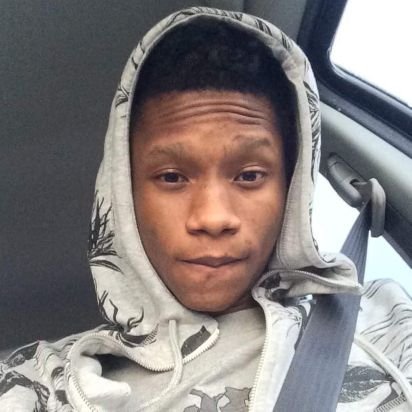 Bishop_Yayo's profile picture. Back to that Hoe Phase.  #SM⚫🟡  #LFC