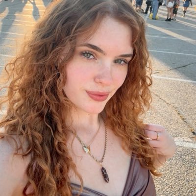 TheeSnoopKat's profile picture. Here to talk shi, sanity on insta👇 as above, so below.⚡️