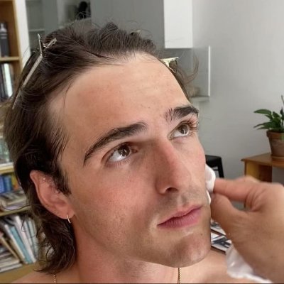 taebabeks's profile picture. watch frankenstein ASAP