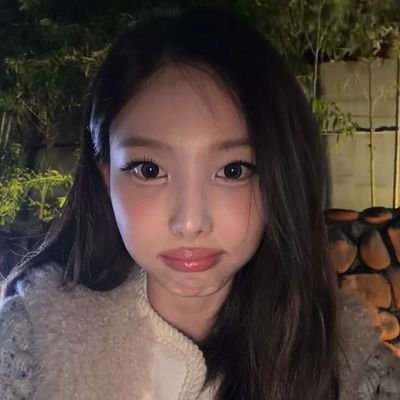 lialeir's profile picture. follow me