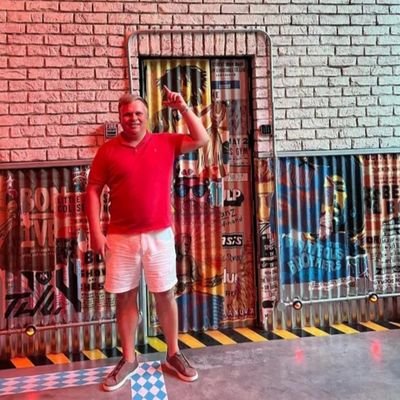 CKonstanti50133's profile picture. Solo un hombre que quiere hacer el bien, vivir con honestidad y aprender siempre.
Trabajar duro, ser humilde y ser amable.
Con propósito y valores firmes.