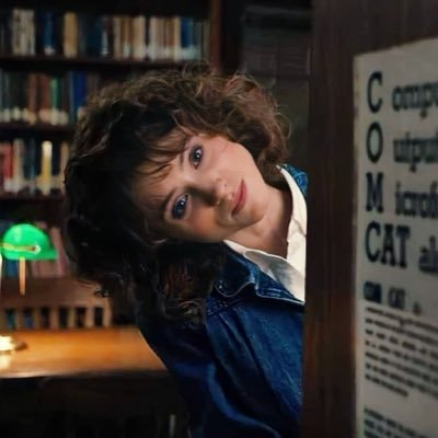 _queenbee_12's profile picture. ✑𝒂𝒖𝒕 𝒗𝒊𝒂𝒎 𝒊𝒏𝒗𝒆𝒏𝒊𝒂𝒎 𝒂𝒖𝒕 𝒇𝒂𝒄𝒊𝒂𝒎⊹ ࣪ ˖ — 🇵🇸🍉 |  #StrangerThings5 — o n e » l a s t » a d v e n t u r e