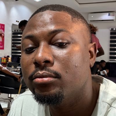 hamzzygeek's profile picture. Software Engineer | Blockchain | ⚡️| upcoming quant Zaddy