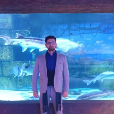 FardinKoo82910's profile picture. فعال سیاسی 
کارشناس حسابداری عمومی 
بازاریاب میوه درخت به صورت شخصی