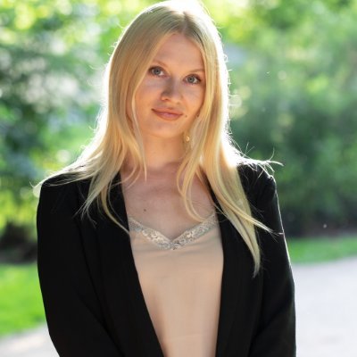 LanaRynty's profile picture. Founder of a €1.3M relationship-wellness brand. Exploring bringing in an operator to take over. DM open for details.