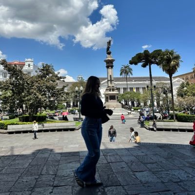 dama_risp's profile picture. Politóloga e Internacionalista | Experta en sobrevivir a la política en Ecuador🔥